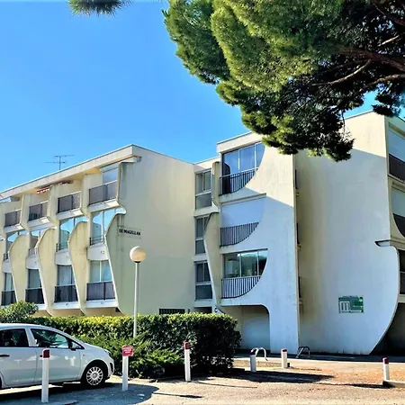 Bel 1 A Avec Loggia Et Parking, Proche Et Centre - Fr-1-790-25 *